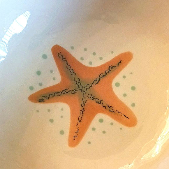 Temptations Limited Edition " Summer Shells" Large 3 QT. Bowl- New in Box - Picture 4 of 16